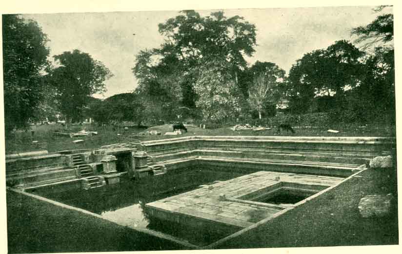 Fig. 6. — Ancient open-air bath at Anuradhapura (no. 1)